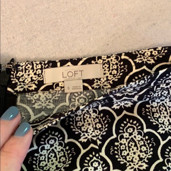 Loft short skirt - Picture 2 of 5